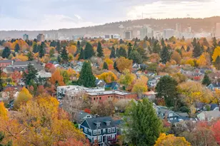 2416 NE Regents Dr, Portland, OR 97212 - Photo 43