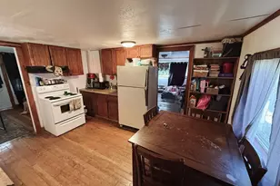 827 E 11th St, Coquille, OR 97423 - Photo 23