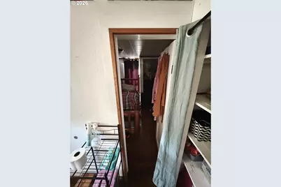 827 E 11th St, Coquille, OR 97423 - Photo 39