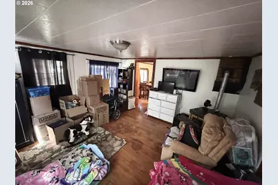 827 E 11th St, Coquille, OR 97423 - Photo 27