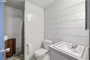 60 W 36th Ave, Eugene, OR 97405 - Photo 17