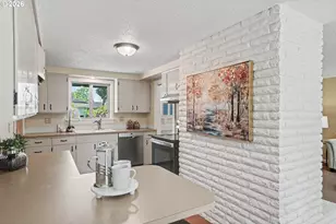2146 Birchwood Ave, Eugene, OR 97401 - Photo 13