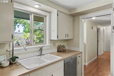 2146 Birchwood Ave, Eugene, OR 97401 - Photo 15