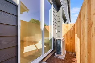 2073 SE Harold St, Portland, OR 97202 - Photo 15