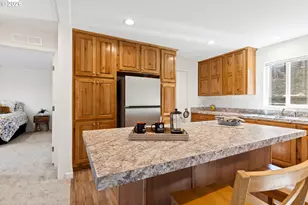 712 NW 6th St, Pendleton, OR 97801 - Photo 7
