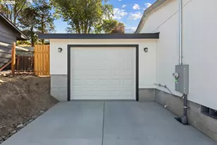 712 NW 6th St, Pendleton, OR 97801 - Photo 33