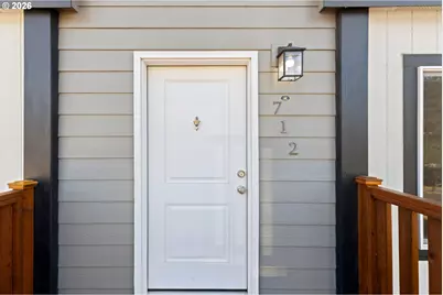 712 NW 6th St, Pendleton, OR 97801 - Photo 3