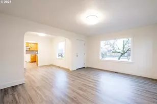 11129 SE Stark St, Portland, OR 97216 - Photo 5
