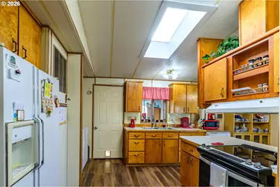 658 S 57th St #67, Springfield, OR 97478 - Photo 15