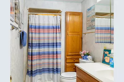 658 S 57th St #67, Springfield, OR 97478 - Photo 17