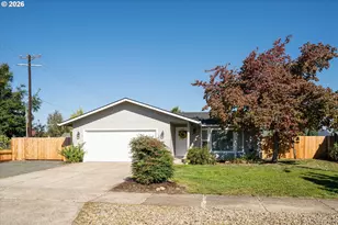 6916 D St, Springfield, OR 97478 - Photo 1