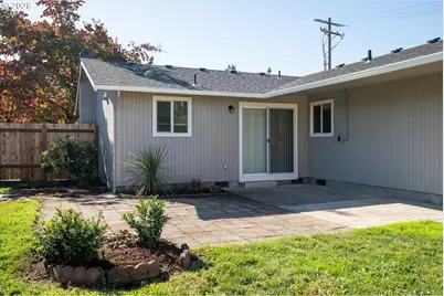 6916 D St, Springfield, OR 97478 - Photo 23