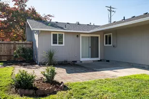 6916 D St, Springfield, OR 97478 - Photo 23
