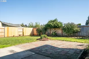 6916 D St, Springfield, OR 97478 - Photo 25