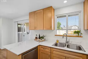 6916 D St, Springfield, OR 97478 - Photo 11