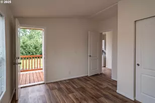 201 NE Peggy Ave, Roseburg, OR 97470 - Photo 13