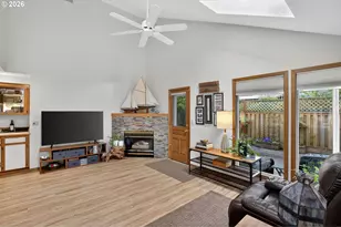 10602 SW Kent St, Portland, OR 97224 - Photo 15