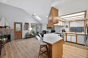 10602 SW Kent St, Portland, OR 97224 - Photo 11