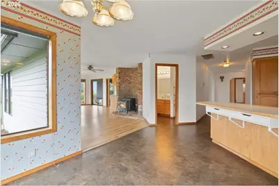 6593 Rippling Brook Dr SE, Salem, OR 97317 - Photo 13