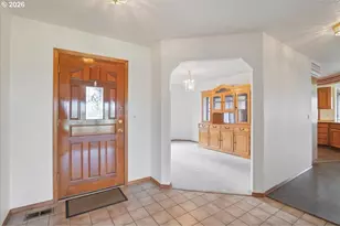 6593 Rippling Brook Dr SE, Salem, OR 97317 - Photo 5