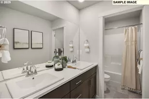 8818 SW Peoria Ln, Tualatin, OR 97062 - Photo 27