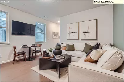 8818 SW Peoria Ln, Tualatin, OR 97062 - Photo 5