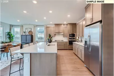 8818 SW Peoria Ln, Tualatin, OR 97062 - Photo 11