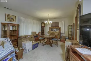 700 NW 18th Pl, McMinnville, OR 97128 - Photo 9