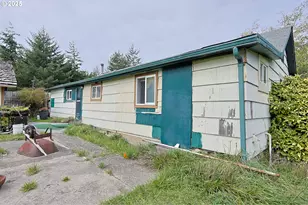 565 Lindy Ln, Coos Bay, OR 97420 - Photo 35