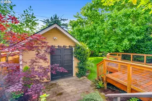 6326 N Commercial Ave, Portland, OR 97217 - Photo 35