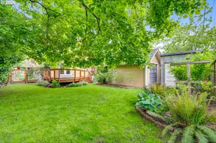 6326 N Commercial Ave, Portland, OR 97217 - Photo 37