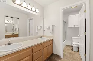 2660 SW Hume Ct, Portland, OR 97219 - Photo 17