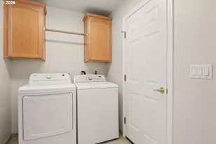 2660 SW Hume Ct, Portland, OR 97219 - Photo 23