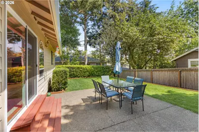 2660 SW Hume Ct, Portland, OR 97219 - Photo 27