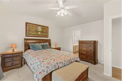 2660 SW Hume Ct, Portland, OR 97219 - Photo 15