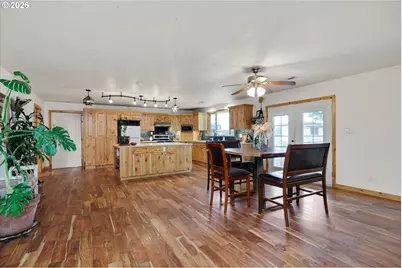 8130 Highway 47, Carlton, OR 97111 - Photo 9