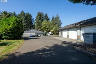 1110/1120 Meadow Ave, Tillamook, OR 97141 - Photo 15