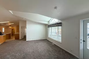 1000 E Central Ave, Sutherlin, OR 97479 - Photo 5