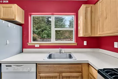 7865 SE Phillips Creek Ln, Milwaukie, OR 97222 - Photo 13
