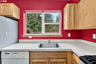 7865 SE Phillips Creek Ln, Milwaukie, OR 97222 - Photo 13