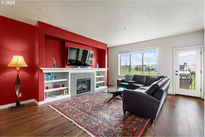 7906 NE Miriam Way, Hillsboro, OR 97006 - Photo 3