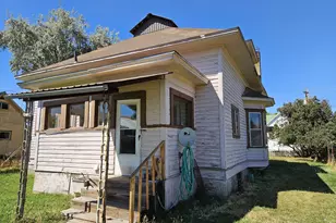 625 Seventh St, Fossil, OR 97830 - Photo 7