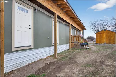 2637 14th St, Baker City, OR 97814 - Photo 19