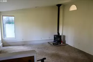 475 Thomas (+471) Rd, Sutherlin, OR 97479 - Photo 13