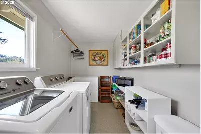 84816 Cloverdale Rd, Creswell, OR 97426 - Photo 19