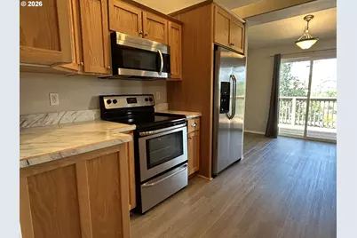 150 Umpqua View Dr, Roseburg, OR 97471 - Photo 5