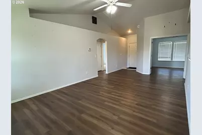 150 Umpqua View Dr, Roseburg, OR 97471 - Photo 9
