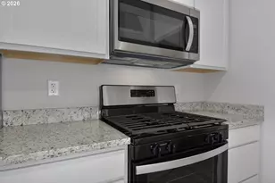 1285 Parkside Ave, Woodburn, OR 97071 - Photo 7