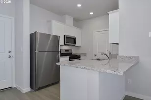 1285 Parkside Ave, Woodburn, OR 97071 - Photo 5