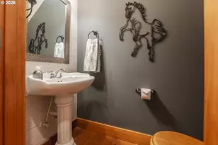 1749 22nd St, Hood River, OR 97031 - Photo 33